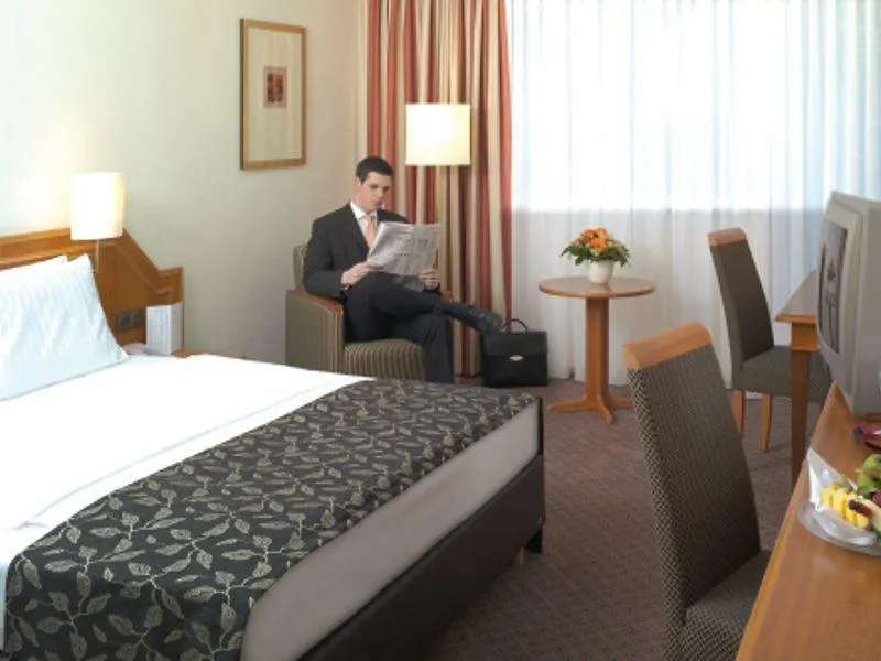 ****  Leonardo Hotel Duesseldorf City Center Германия